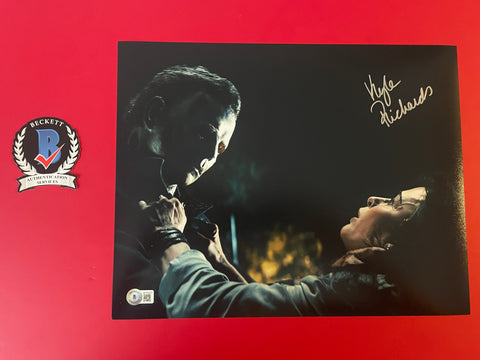 Kyle Richards signed 11"x14" Halloween Kills Michael Myers photo - Beckett COA