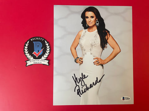 Kyle Richards signed 8"x10" Real Housewives photo - Beckett COA