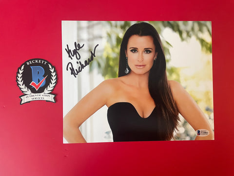 Kyle Richards signed 8"x10" Real Housewives photo - Beckett COA