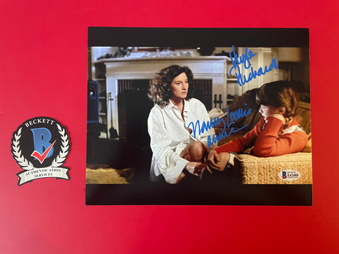 Nancy Loomis Kyle Richards signed 8"x10" Halloween Michael Myers photo - Beckett COA