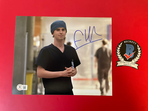 Freddie Highmore signed 8"x10" The Good Doctor photo - Beckett COA