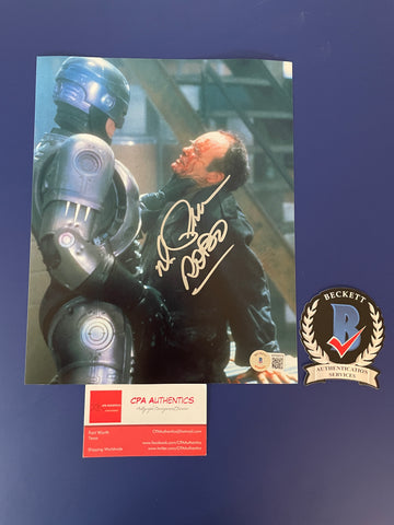 Peter Weller signed 8”x10” Robocop photo - Beckett COA