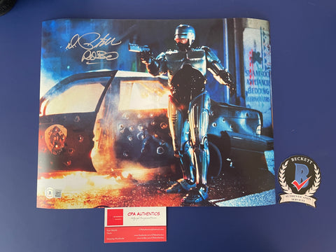 Peter Weller signed 11”x14” Robocop photo - Beckett COA
